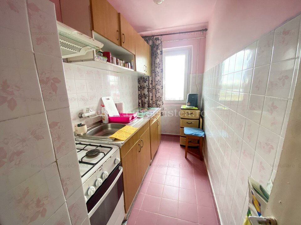 Apartament cu 2 camere în orașul Mangalia , zona : Rozelor