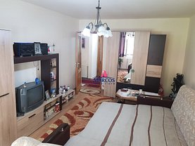 Apartament de vânzare 2 camere în Resita, Micro IV