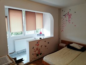 Apartament de vânzare 3 camere în Resita, Micro I
