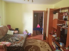 Apartament de vânzare 3 camere în Resita, Micro III