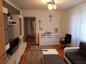 Apartament de vânzare 3 camere în Resita, Micro II