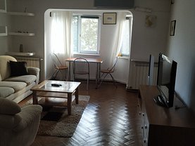 Apartament de închiriat 3 camere, în Constanta, zona Delfinariu