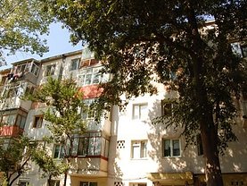 Apartament de vânzare 3 camere, în Constanta, zona Km 4-5