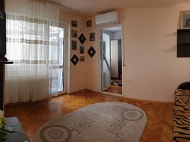 Apartament de vânzare 3 camere, în Constanţa, zona Tomis Nord