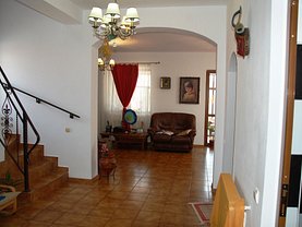 Casa de vânzare 5 camere, în Constanta, zona Bratianu