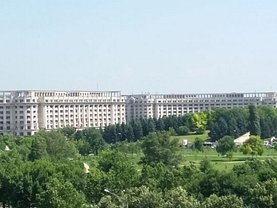 Apartament de vânzare 3 camere, în Bucureşti, zona Kogălniceanu