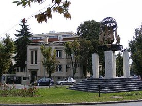 Apartament de închiriat 6 camere, în Bucureşti, zona Dorobanţi