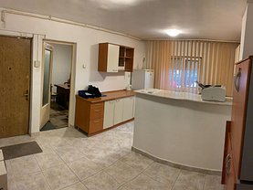 Apartament de vânzare 3 camere, în Bucuresti, zona Aviatiei