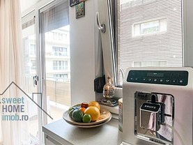 Apartament de vânzare 3 camere, în Bucureşti, zona Băneasa