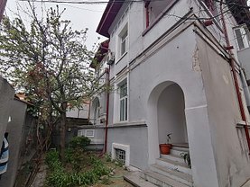 Apartament de vânzare 5 camere, în Bucureşti, zona Tineretului