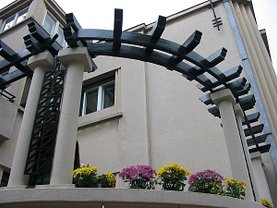 Casa de închiriat 6 camere, în Bucuresti, zona Dorobanti