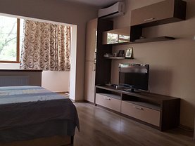 Garsonieră de vânzare, în Bucureşti, zona Decebal