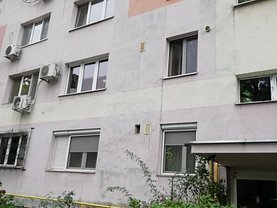 Apartament de vânzare 3 camere, în Bucuresti, zona Titan