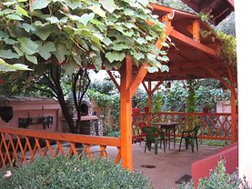 Casa de închiriat 8 camere, în Bucureşti, zona Polonă