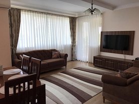 Apartament de vânzare 3 camere, în Bucuresti, zona Mihai Bravu