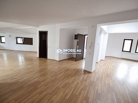 Casa de închiriat 11 camere, în Bucuresti, zona Unirii