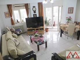 Apartament de vânzare 3 camere, în Bucuresti, zona Decebal