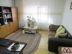 Apartament de vânzare 3 camere, în Bucureşti, zona Nerva Traian