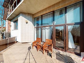 Casa de vânzare 7 camere, în Bucureşti, zona Titan