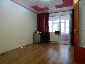 Apartament de vânzare 2 camere, în Bucuresti, zona Titan