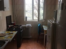 Apartament de vânzare 4 camere, în Bucuresti, zona Titan