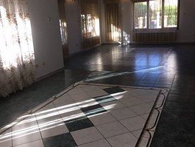 Casa de închiriat 10 camere, în Bucuresti, zona Pipera