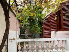 Casa de vânzare 10 camere, în Bucureşti, zona P-ţa Victoriei
