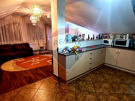 Apartament de vânzare 4 camere, în Cluj-Napoca, zona Mărăşti