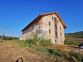 Casa de închiriat 4 camere, în Luna de Jos