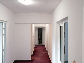 Apartament de vânzare 5 camere, în Bucureşti, zona Unirii