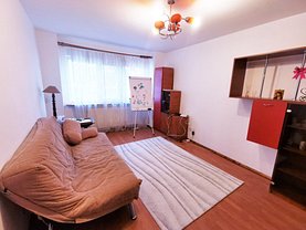 Apartament de vânzare 3 camere, în Bucureşti, zona Pantelimon