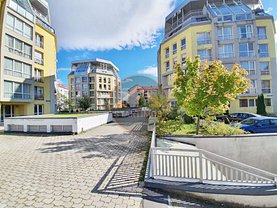 Apartament de închiriat 3 camere, în Braşov, zona Răcădău