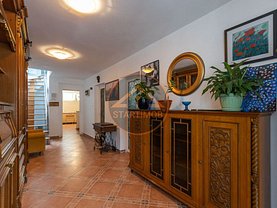 Casa de vânzare 5 camere, în Braşov, zona Schei