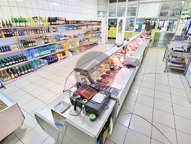 Vânzare spaţiu comercial