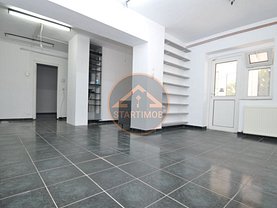 Vânzare spaţiu comercial