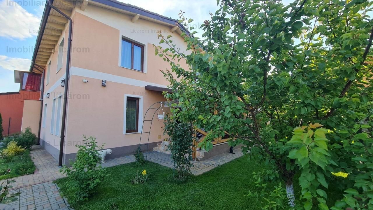 Duplex Sanpetru P+E,5 camere,teren 375 mp,260000 euro