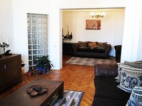 Apartament de vânzare 3 camere, în Bucureşti, zona Universitate