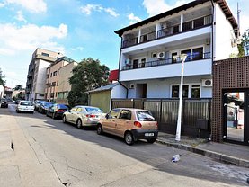 Casa de închiriat 14 camere, în Bucureşti, zona Calea Călăraşilor