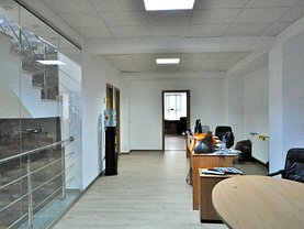 Casa de închiriat 17 camere, în Bucureşti, zona Muncii