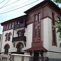 Casa de închiriat 20 camere, în Bucuresti, zona P-ta Victoriei