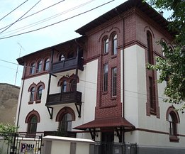 Casa de închiriat 20 camere, în Bucureşti, zona P-ţa Victoriei