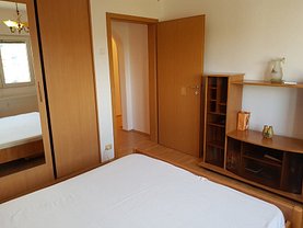 Apartament de vânzare 3 camere, în Bucureşti, zona Drumul Taberei