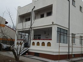 Casa de vânzare 7 camere, în Cumpana