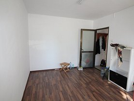 Vânzare spaţiu comercial
