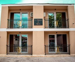 Casa de vanzare 9 camere, în Constanta, zona Km 4-5
