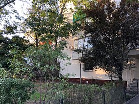 Apartament de vânzare 3 camere, în Bucureşti, zona Aviaţiei