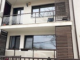 Apartament de vânzare 3 camere, în Bucuresti, zona Damaroaia