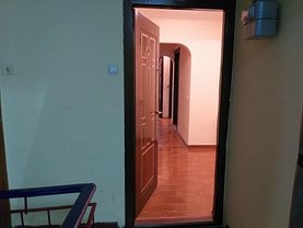 Apartament de vânzare 3 camere în Ramnicu Valcea, Nord