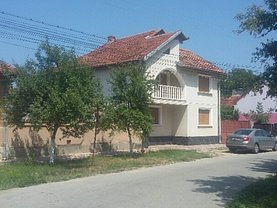 Casa de vânzare, în Faget, zona Central