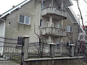Casa de vânzare 9 camere, în Pascani